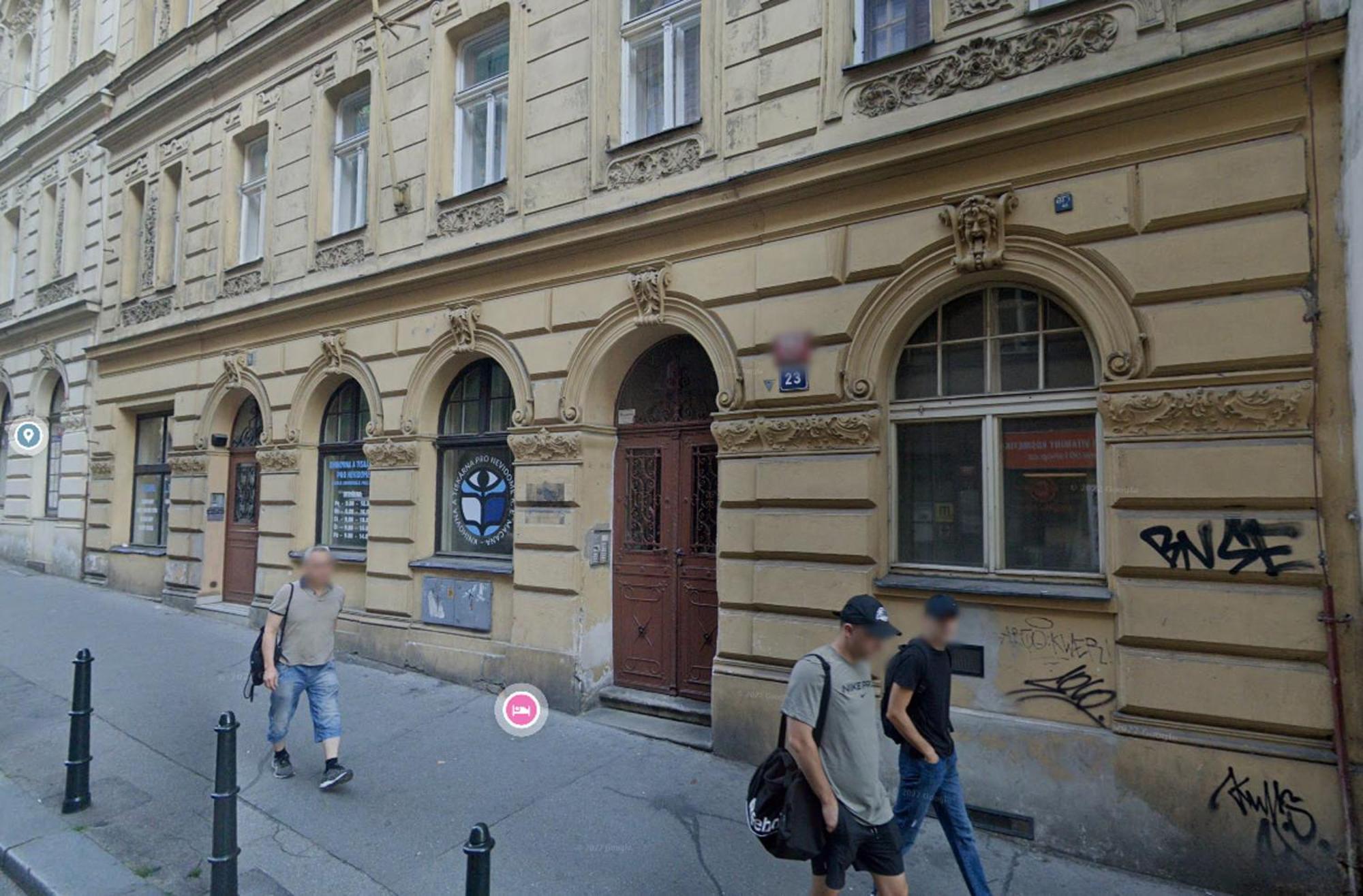 4 Bedrooms 130M2 Apartment At The Main City Square Praha Bagian luar foto